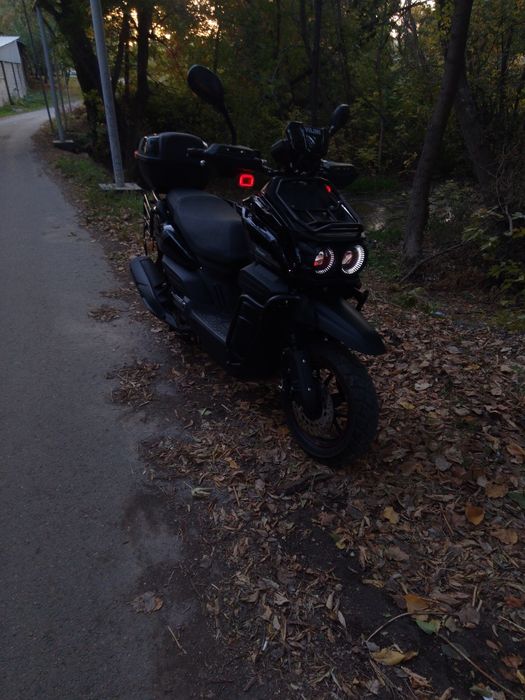 Продаю на ходу новый