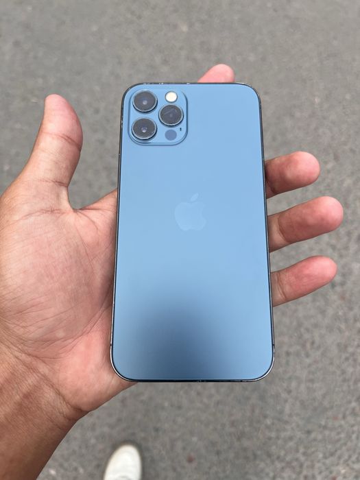 продается iPhone 12 pro 128 GB