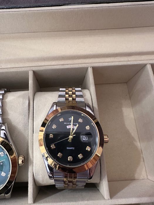 Мъжки часовници с кутия