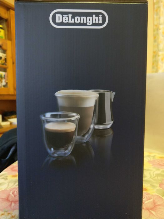 Експресо кафемашини De'Longhi Dedica Style EC 685