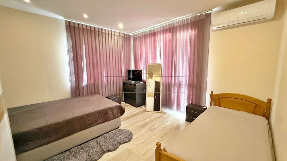 Дава се под наем Тристаен апартамент в Бургас, Сарафово - 80 кв.м за 663 € - Снимка #4