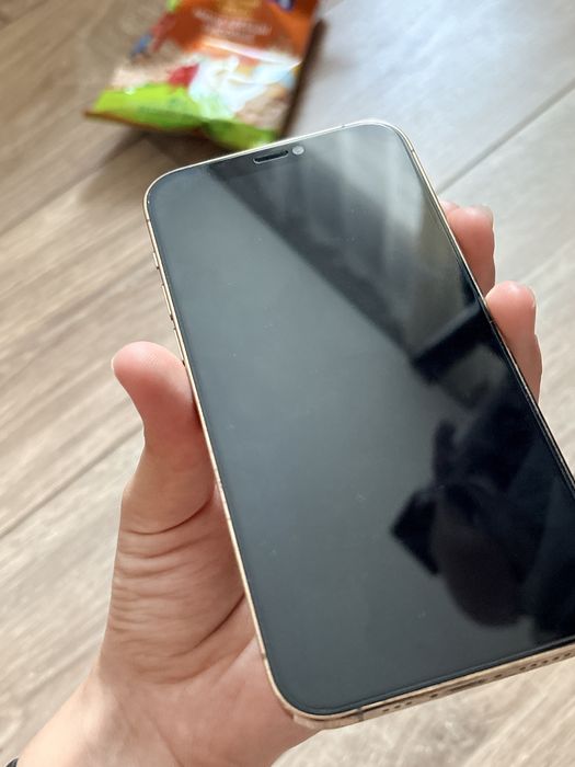 iPhone 12 Pro, золотистый