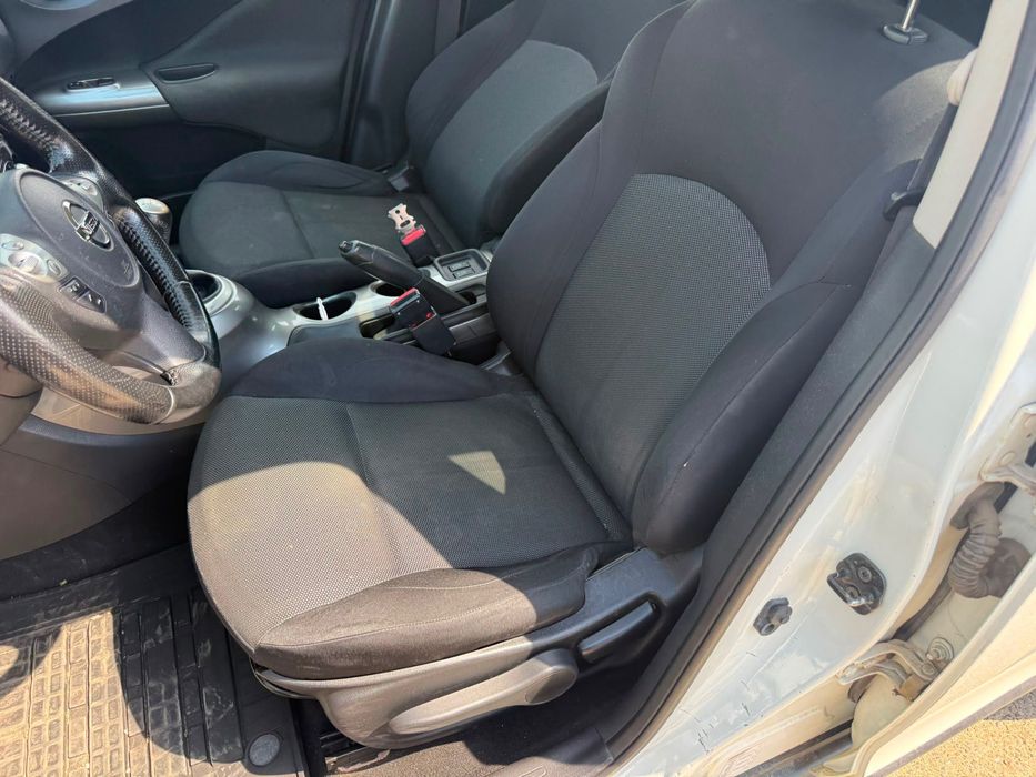 Dezmembrez Nissan Juke 2013 1.5 dci K9K 636 alba volan stanga