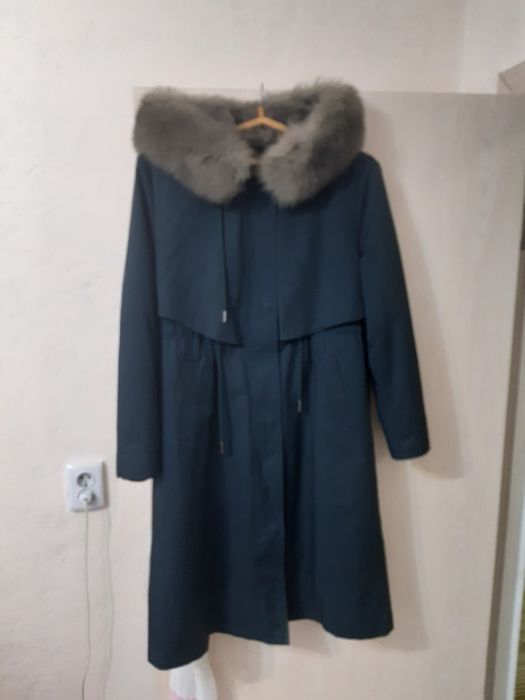 Парка ,зимняя,мех енот.