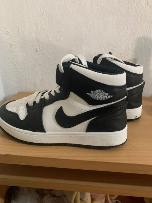 Нови jordan кецове