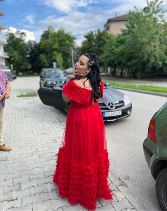Бална рокля дълга червена