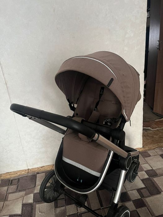 В продаже коляска 3 в 1