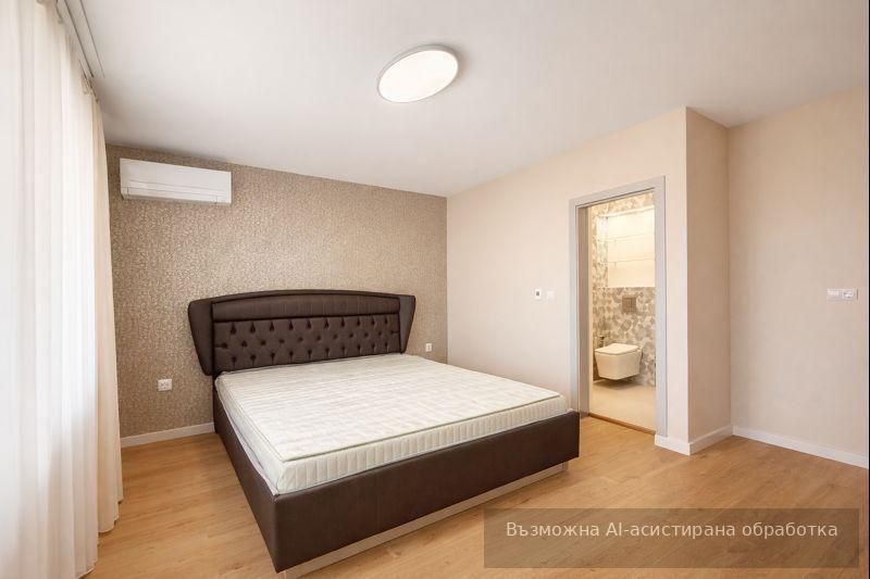 Дава се под наем Тристаен апартамент в Пловдив, Център - 120 кв.м за 661.98 € - Снимка #3