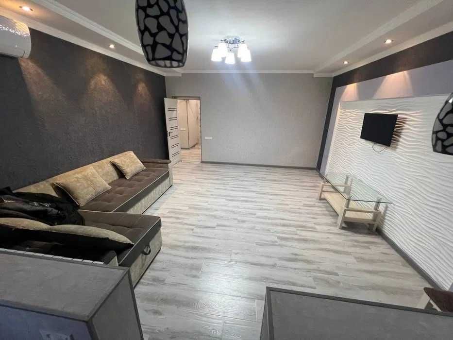 Б7 Сдаётся квартира 2 ком на  Чиланзарском р-н Чилонзор метро!!