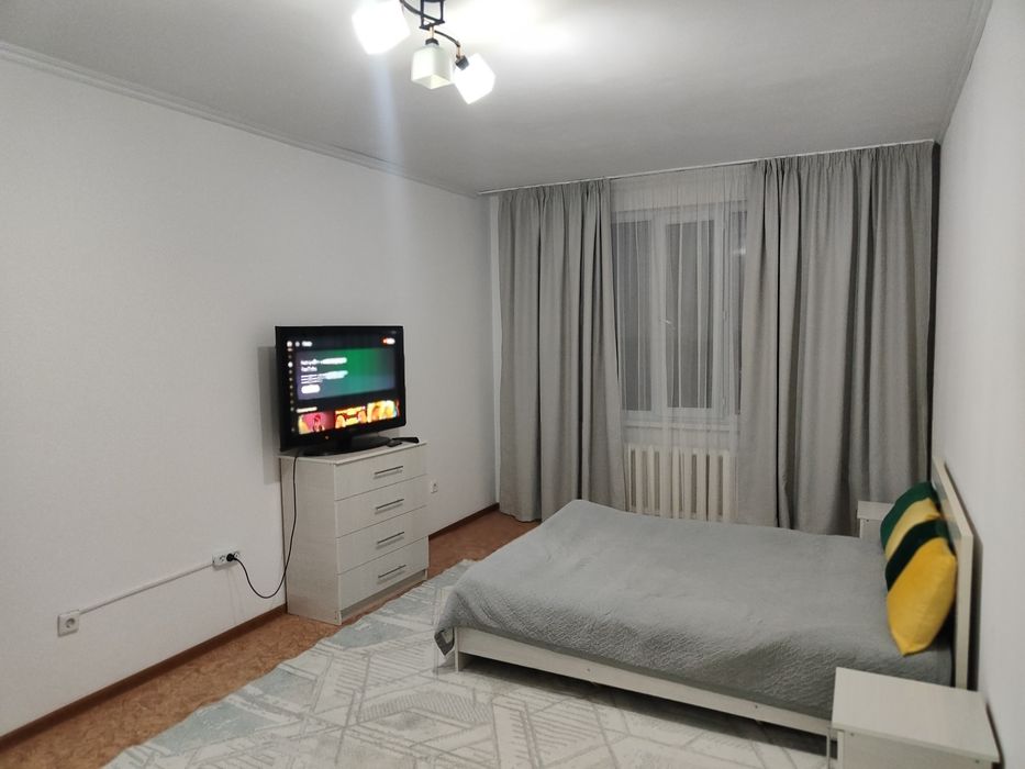 По часам 2000 вечером 2500