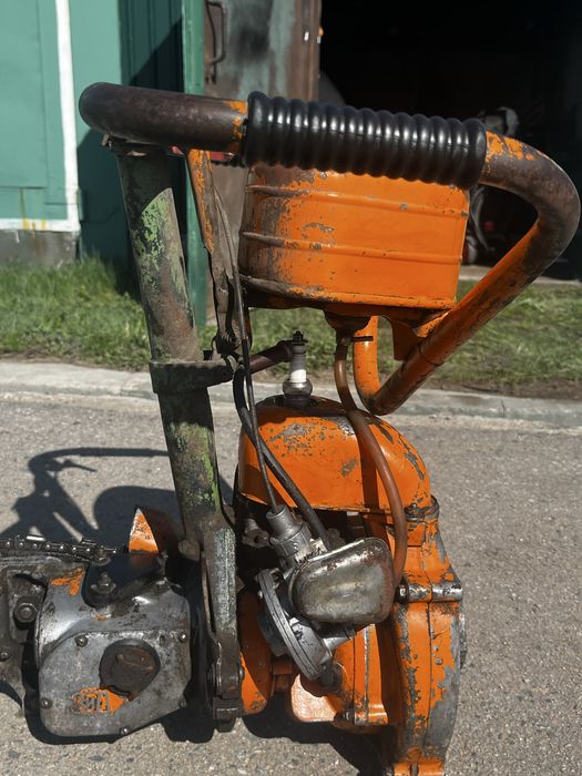 Продам бензопилу Дружба