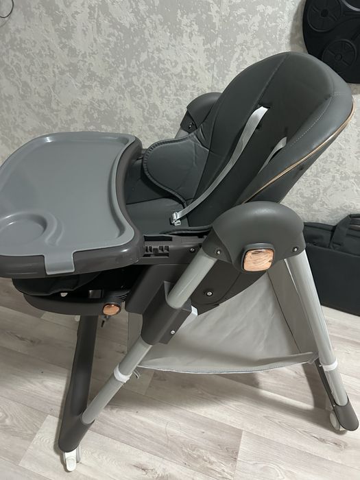 Продам детский стульчик для кормления