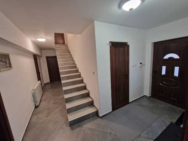Продава се Къща в Пловдив, Христо Смирненски - 160 кв.м за 2313 €/кв.м - Снимка #3
