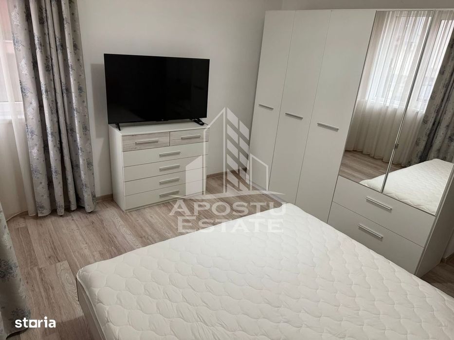 Apartament 3 camere, decomandat, 60 mp utili, etaj p/3, zona Girocului
