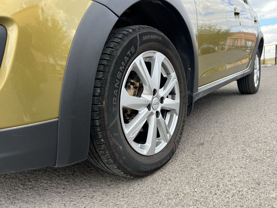 Рено сандеро stepway 2015