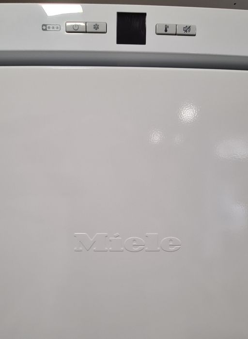Фризер Miele NoFrost ++ 164см 221лтТОП!