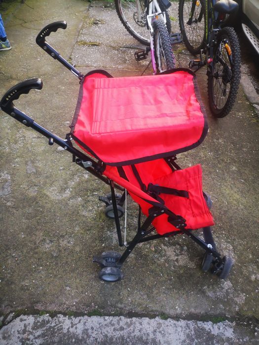 Лятна количка,лека и удобна