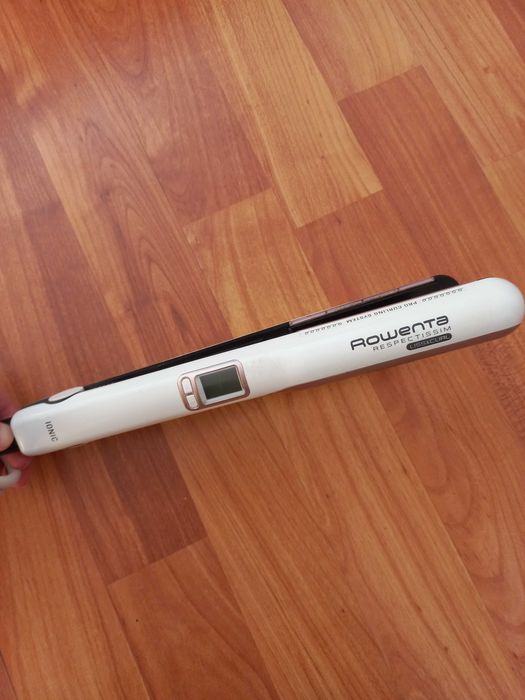 Placa de indreptat parul si ondulator Rowenta Respectissim Liss & Curl