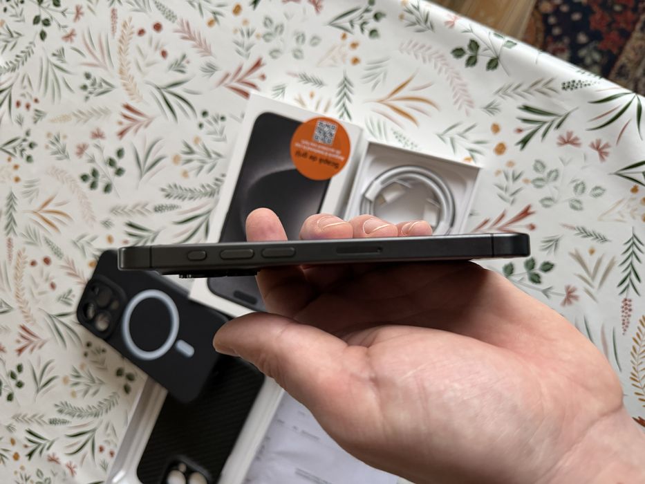 iPhone 15PRO Black Titanium GARANTIE