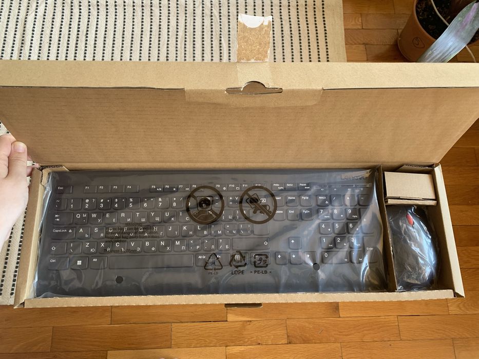 Lenovo Professional Безжична Клавиатура и Мишка