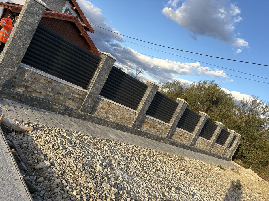 ROAYN CONS S.R.L  executam lucrari interioare /exterioare