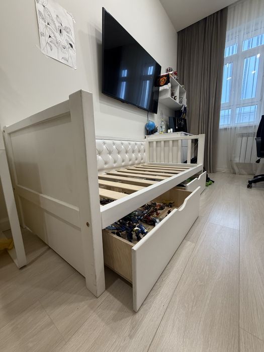 Кровать односпальная