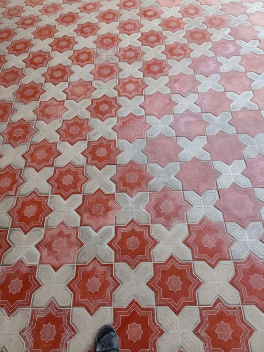 Жуда холати яхши сакланган бурчатка сотилади.Сифати яхши лекин арзон.