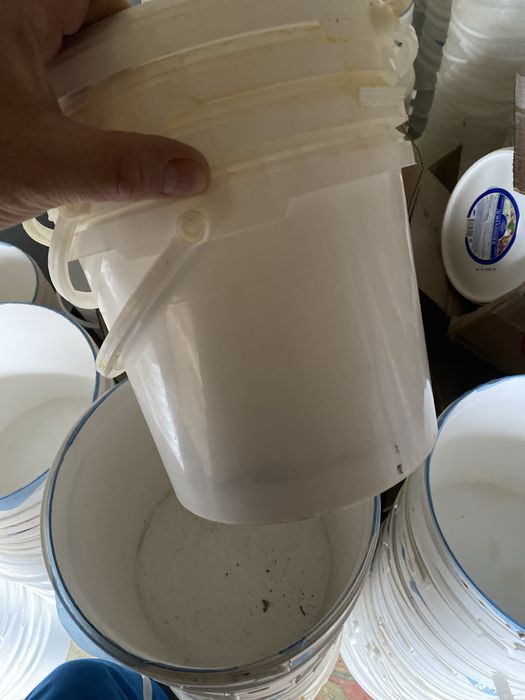 Ведро пластиковый от крем чиза