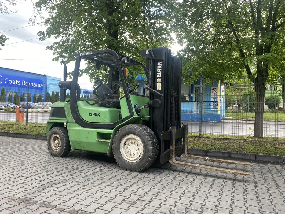 De vanzare stivuitor Clark diesel 5 T capacitate