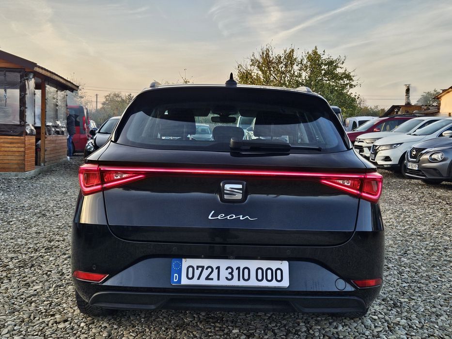 SEAT Leon 2023 — imagine 5