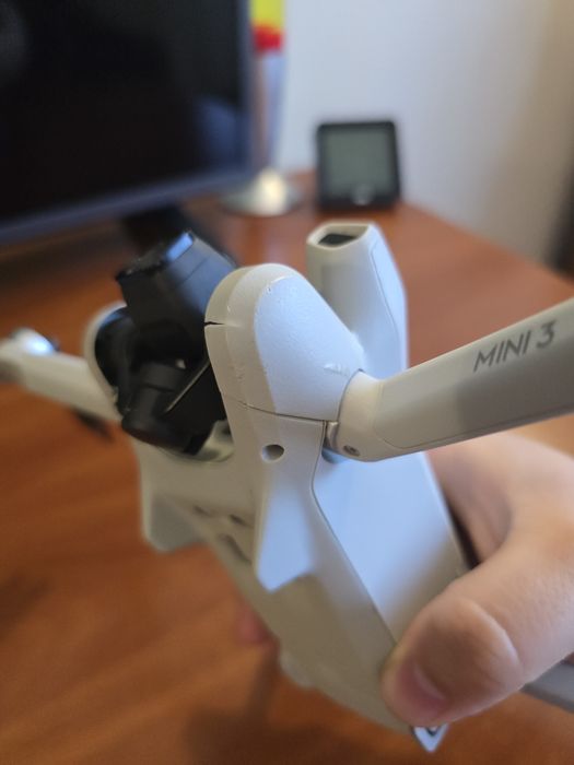 Drona DJI mini 3