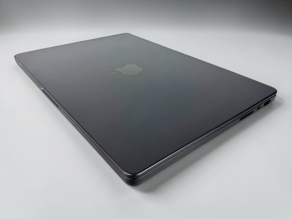 НОВ! MacBook Pro 16" 2024 M4 Pro с 14C/20G 24RAM 512SSD Гаранция!