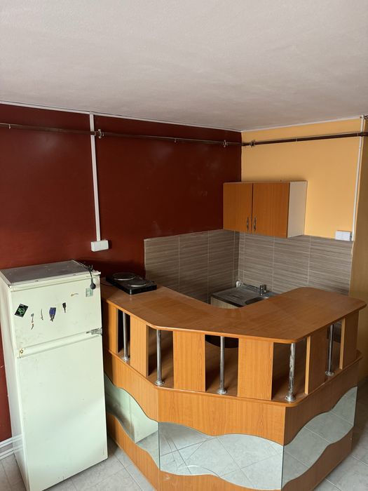 Închiriez Ap 1 camere 25 mp
