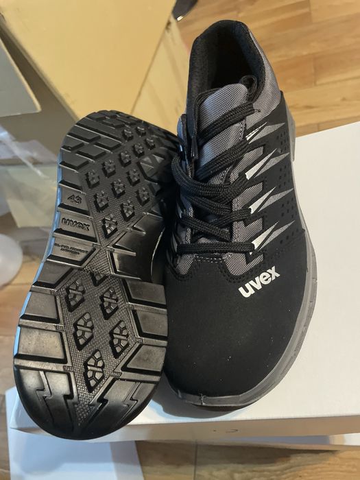 Bocanci  marca uvex originali