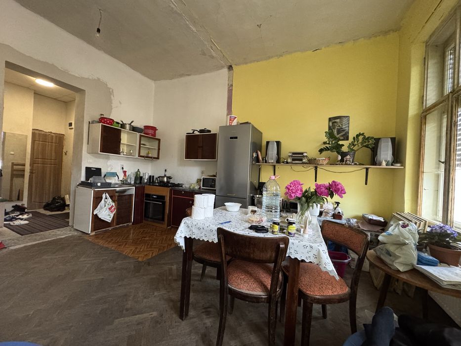 Apartament 2 camere + o garsoniera