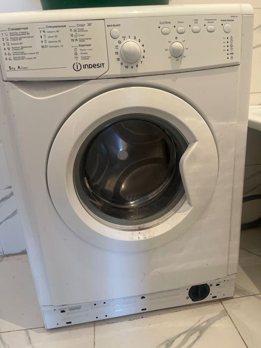 Стиралка Indesit
