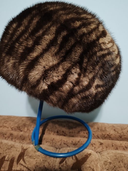 Женский норковый берет