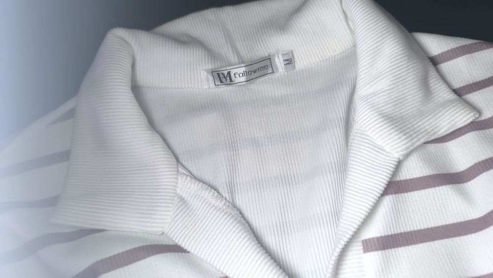 Кофта в полоску 4000 тг