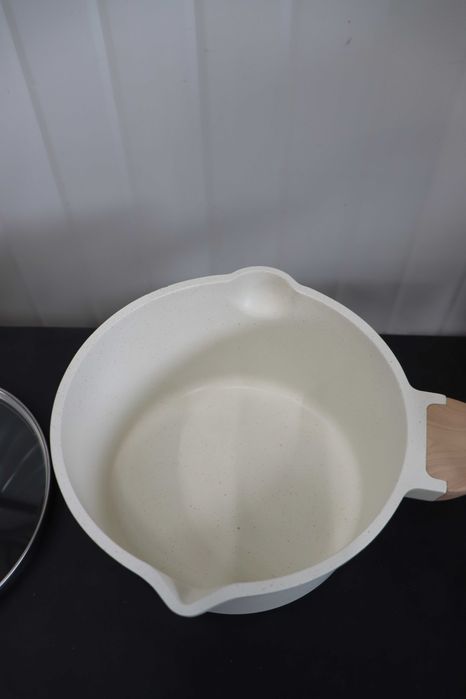 Комплект съдове и прибори за готвене Carote, 8 части