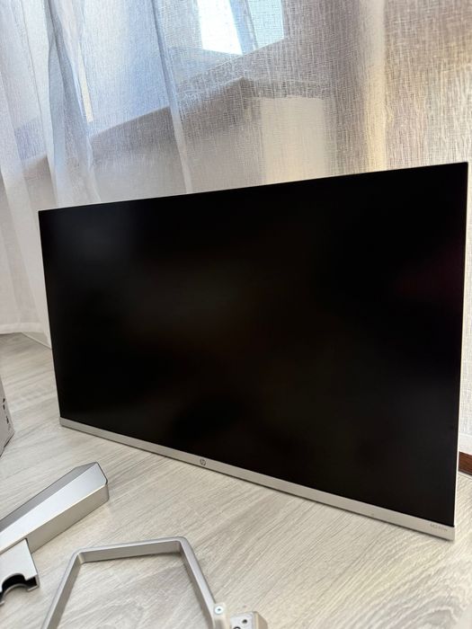 ЧИСТО НОВ Монитор 23,8 инча LED HP M24fw 1920 x 1080 пиксела, 5 ms,