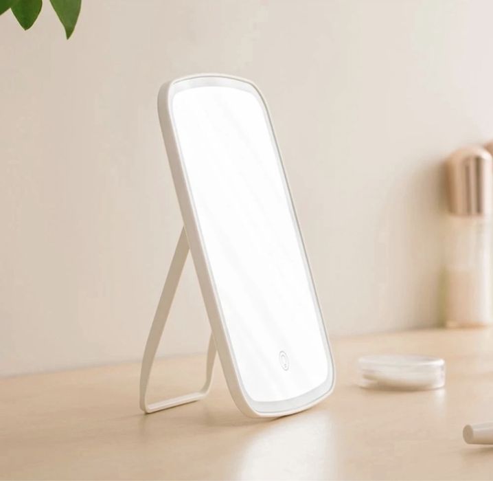 Для макияжа зеркало