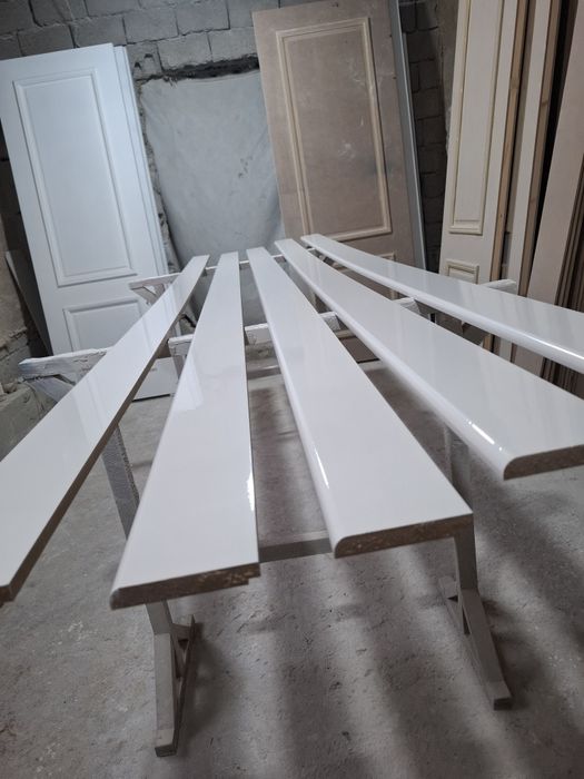 Плинтус мдф крашенный, краска битек, генч 8 см 30000, 10 см 35000, 12