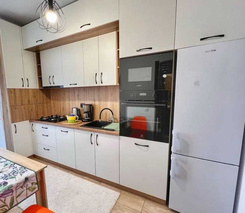 Дава се под наем Двустаен апартамент в Пловдив, Тракия - 65 кв.м за 214.2 € - Снимка #2