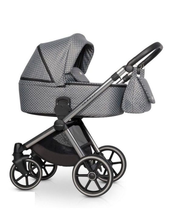 Продам коляску 3 в 1