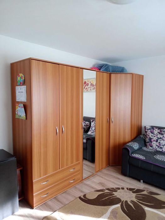 Dulap pt haine format din 3 corpuri