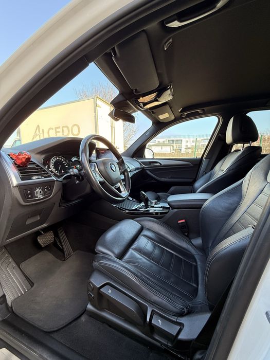 BMW X3 xDrive 2.0i 184 CP 2018 - automat - piele - carplay