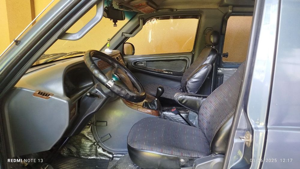 Istana mikro avtobus.