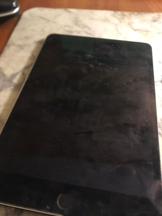 Айпад 4 мини и 2 Айпада мини 1