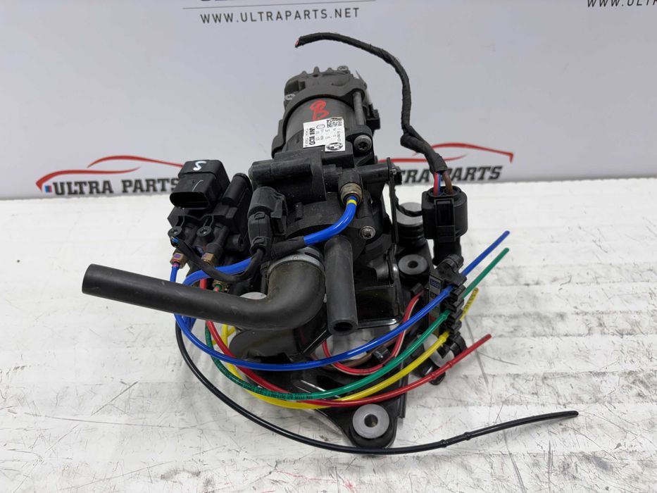 Оригинален Компресор Въздушно Окачване За БМВ Г11 Г12 6861882 BMW G11 G12