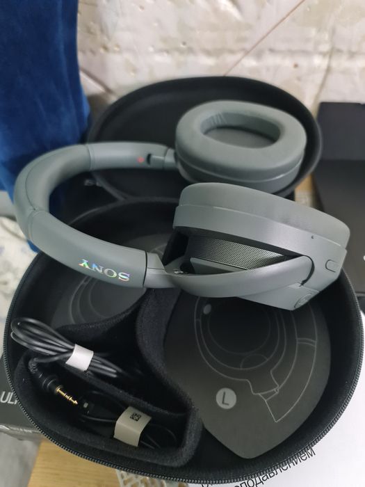 Наушники Sony ULT новые.
